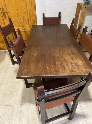 Mesa y 6 sillas estilo rústico vintage