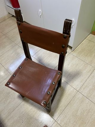 Mesa y 6 sillas estilo rústico vintage