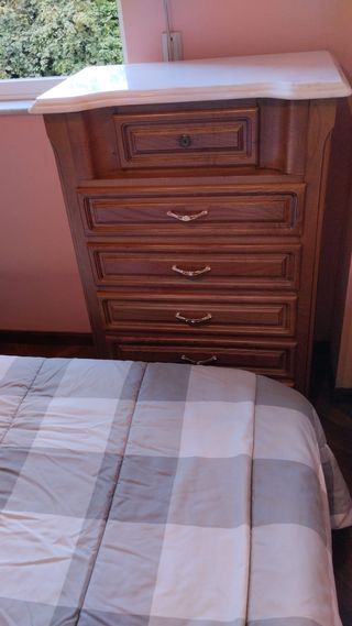 Dormitorio madera maciza castaño