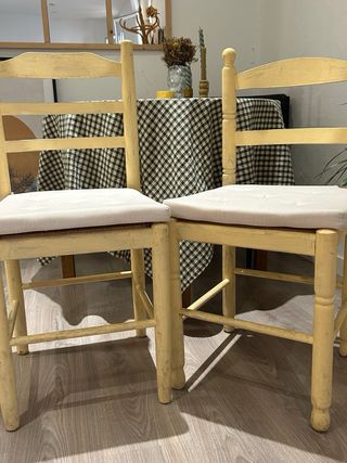 2 Sillas Comedor - Madera y Tela