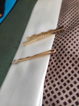 7 Corbatas y 2 pañuelos seda - varios