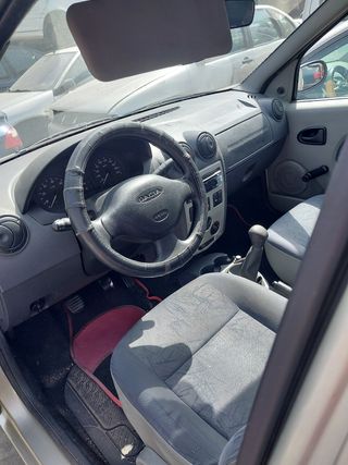 Dacia Logan para despiece.