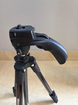 Trípode telescópico Manfroto Compact Action