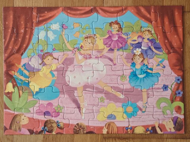 Puzzle Djeco  Bailarinas 36 piezas.