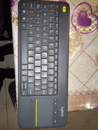 Tastiera wireless Logitech K400+