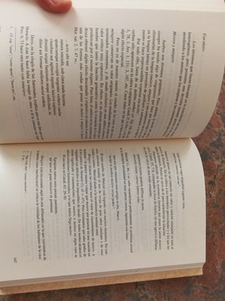 El latín erótico: Aspectos léxicos y literarios...