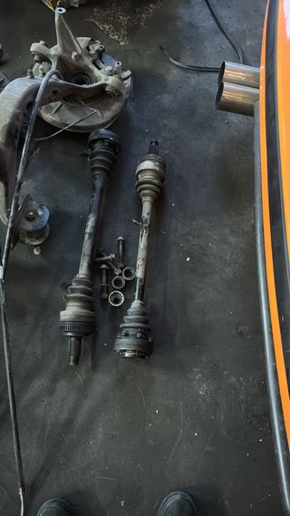 2 PALIERES BMW E36 168mm