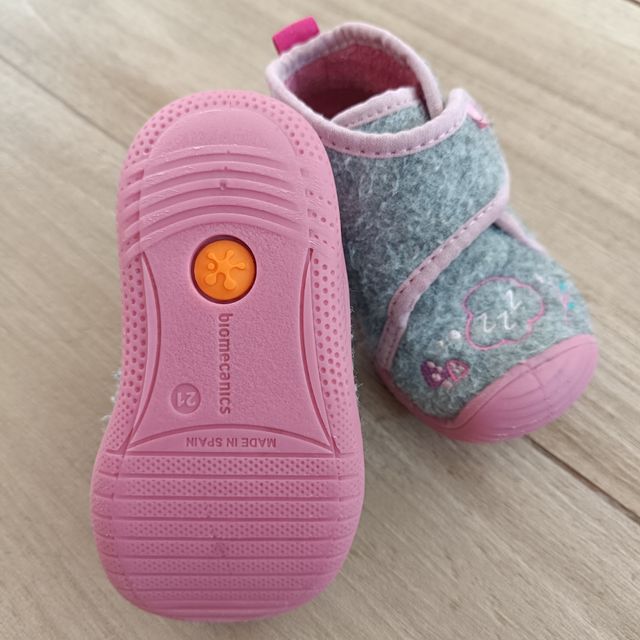 Zapatillas bebé niña - Talla 21