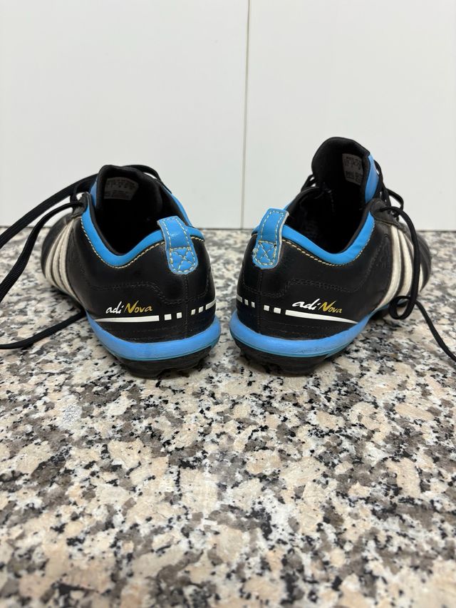 Adidas Nova Fútbol - N°38