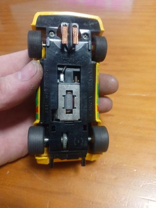 Lancia Stratos Scalextric amarillo