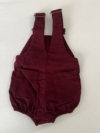 Peto Rocio Fernández burdeos talla 1 año