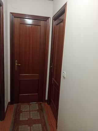 Puertas madera maciza