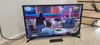 TV Samsung 32" negra