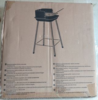 Barbacoa metalica negra