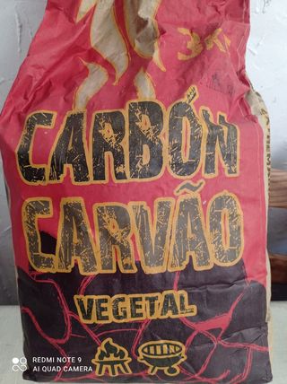 Barbacoa metalica negra