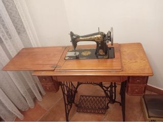 Macchina da cucire Singer vintage
