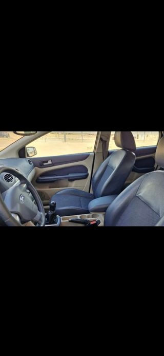 Ford Focus 2005 NO NEGOCIABLE