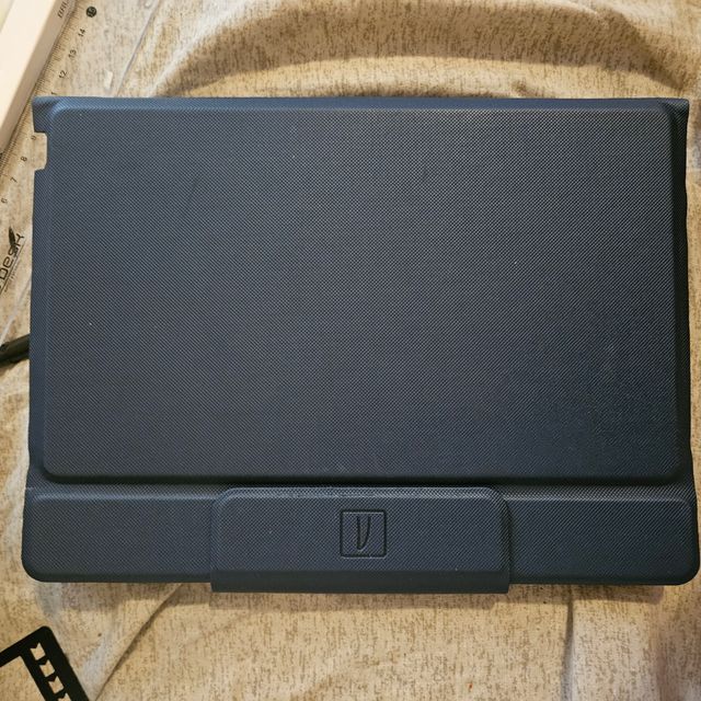 Custodia GANCIO iPad Pro 11" + Tastiera