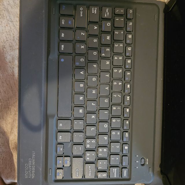 Custodia GANCIO iPad Pro 11" + Tastiera