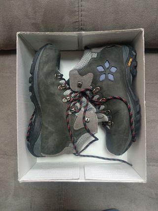 Botas Chiruca montaña - grises