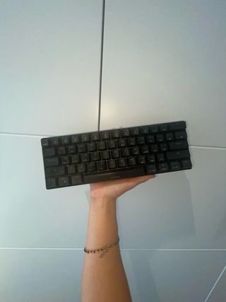 Teclado mecánico MOTOSPEED CK61 compacto RGB gamin