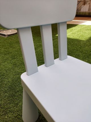 Mesa infantil + 2 sillas