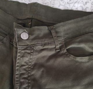 Corsários femininos caqui novos