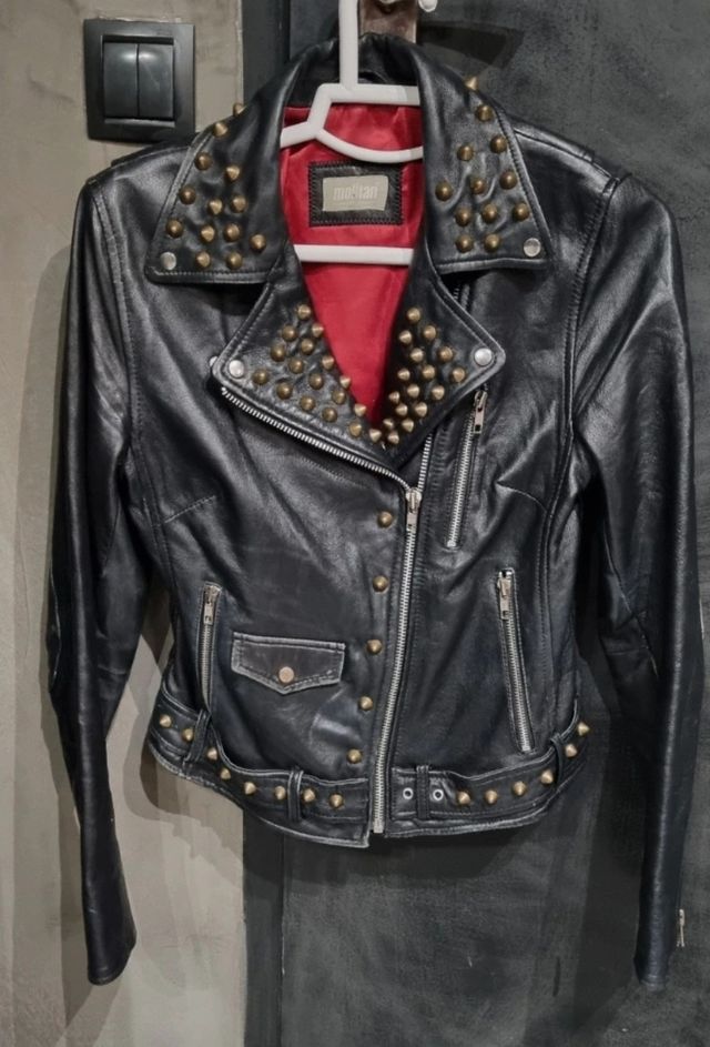 Chaqueta cuero c/tachuelas cobre M