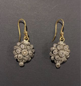 Pendientes antiguos oro plata diamantes.