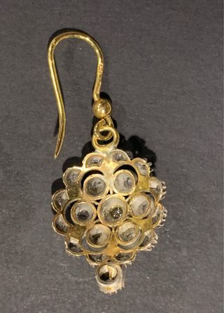 Pendientes antiguos oro plata diamantes.
