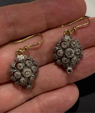 Pendientes antiguos oro plata diamantes.