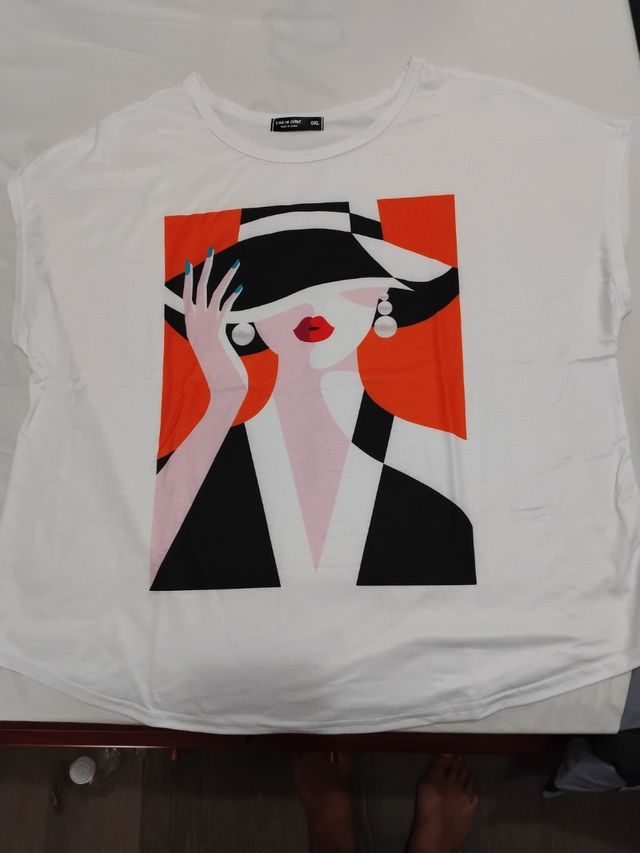 Camiseta SHEIN CURVE XL - Mujer