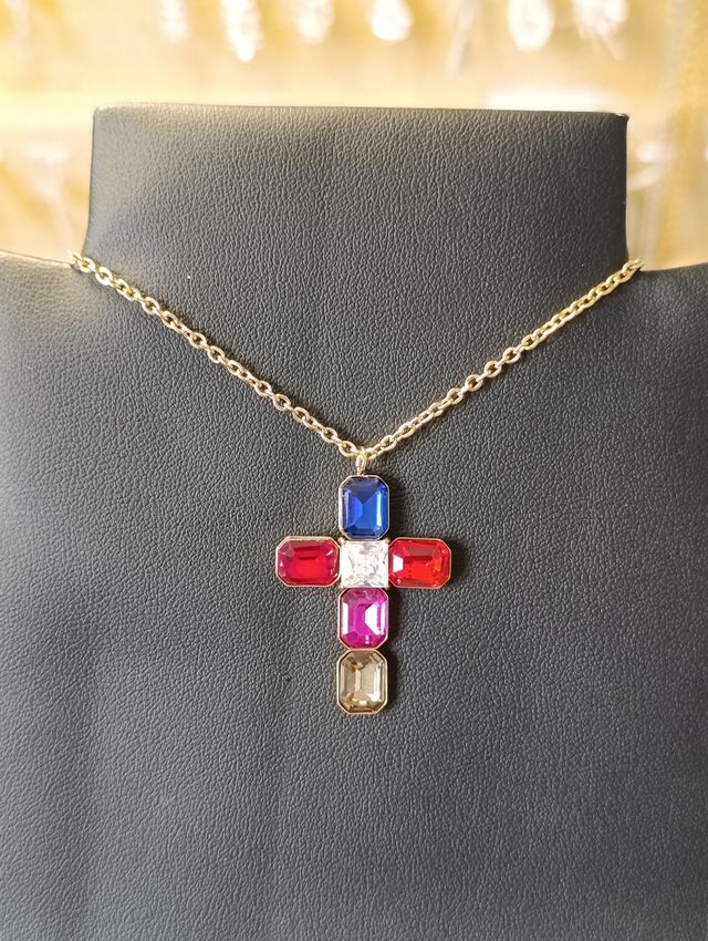 Collar Cruz con Piedras