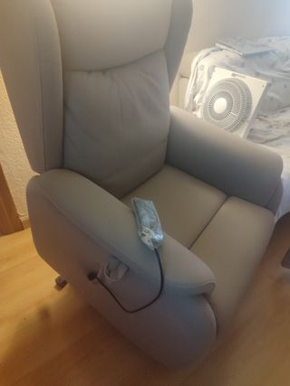 Sillón relax eléctrico beige