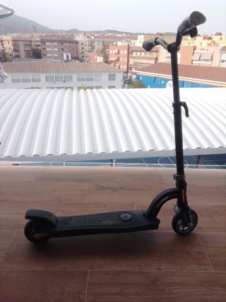 Patinete Glober eléctrico infantil