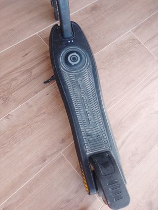 Patinete Glober eléctrico infantil