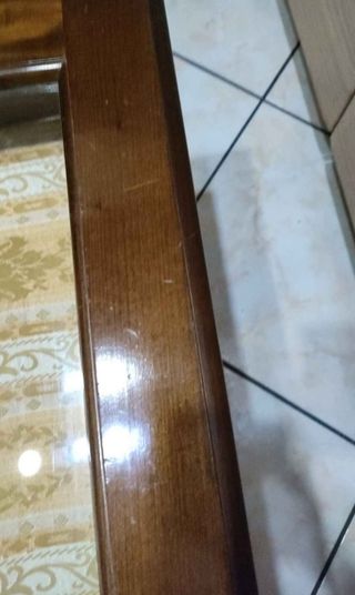Tavolino legno con ripiano vetro