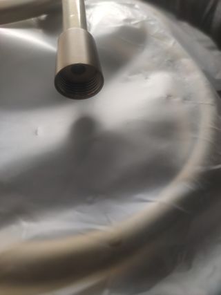 Mangueras de ducha nuevas doradas