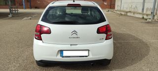Se vende Citroën C3 HDI 70 1400cc diésel blanco