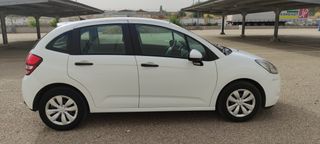Se vende Citroën C3 HDI 70 1400cc diésel blanco