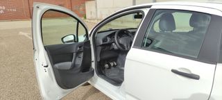 Se vende Citroën C3 HDI 70 1400cc diésel blanco