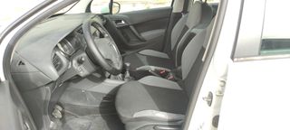 Se vende Citroën C3 HDI 70 1400cc diésel blanco
