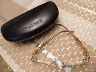 Gafas Roberto Cavalli  modelo 346 772 con estuche.
