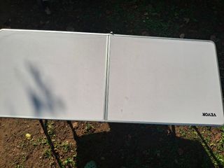 Mesa camping VEVOR plegable en perfecto estado