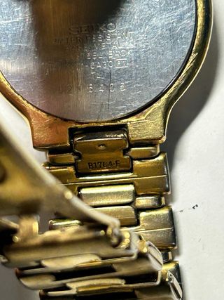 Reloj Seiko Cuarzo Dorado