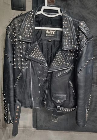 Chaqueta moto punk cuero negra c/pinchos L
