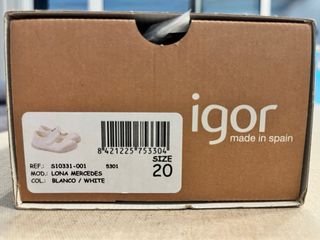 Zapatillas Igor niñ@ talla 20
lona mercedes blanco