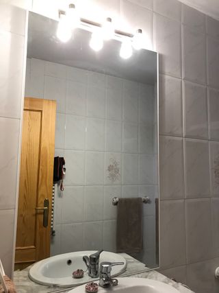 Conjunto mueble de baño y espejo