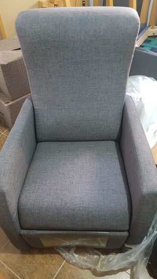 Sillón reclinable gris