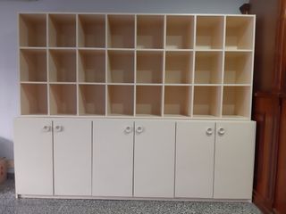 Mueble almacenaje beige madera